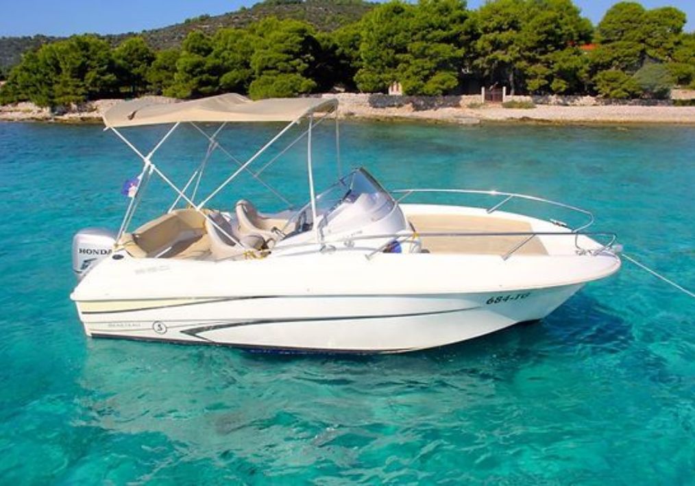 hotel mano pamje e hotelit